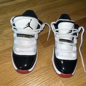 Jordan 11 low retro